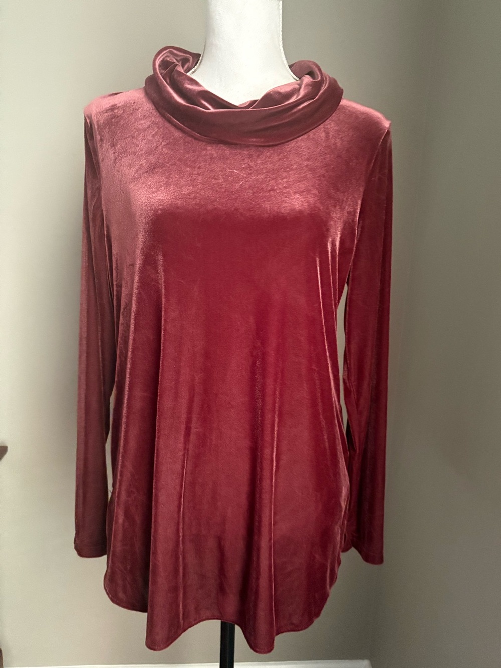 Jones New York Rose Burgundy Velvet Cowl-Neck Long Sleeve Dress